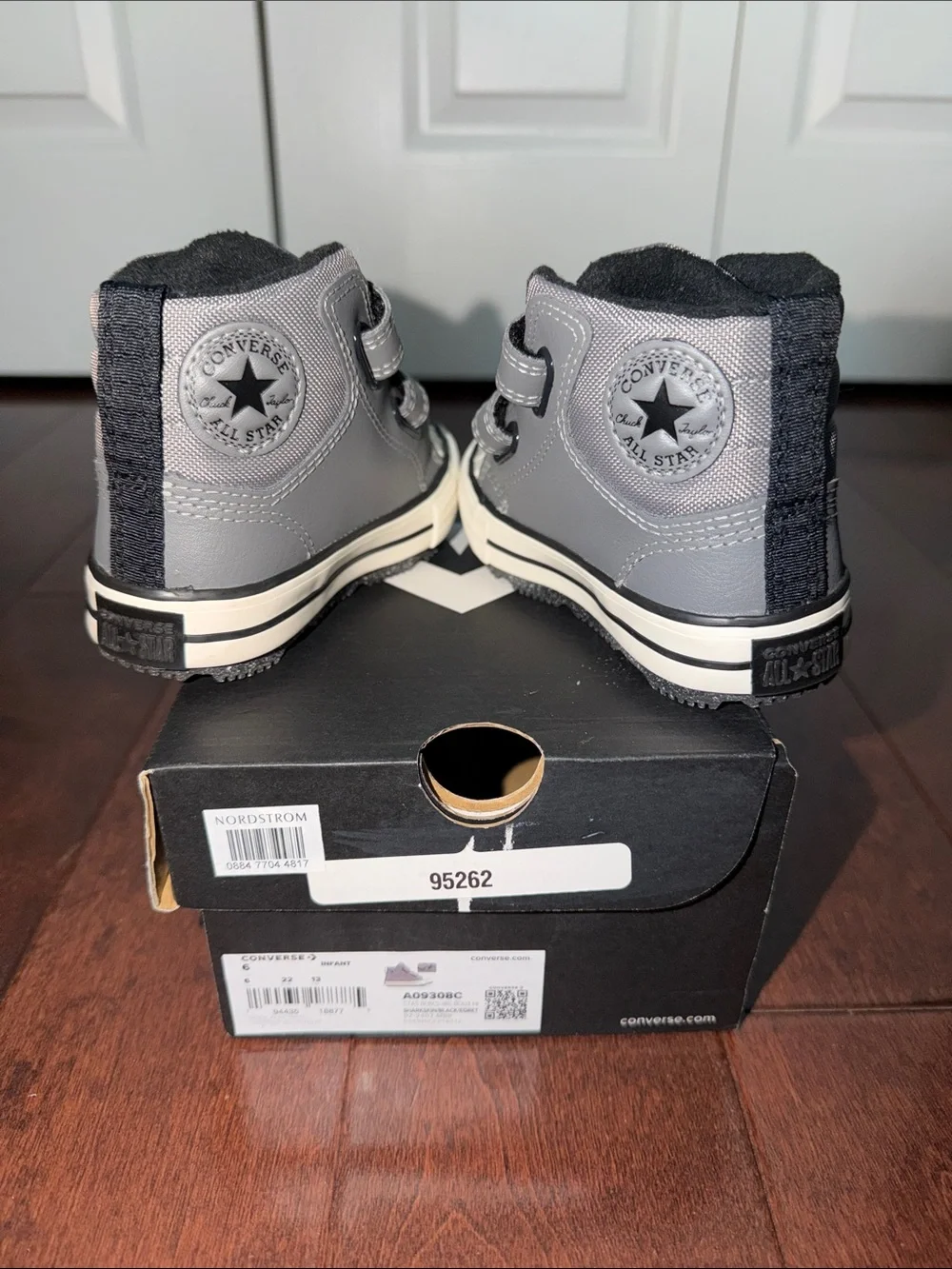 Converse Chuck Taylor All Star Water-Repellent Berkshire Easy-On Boot runners